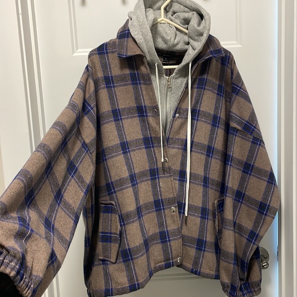 Plaid hooded jacket - two styles in one size L - Picture 2 of 4